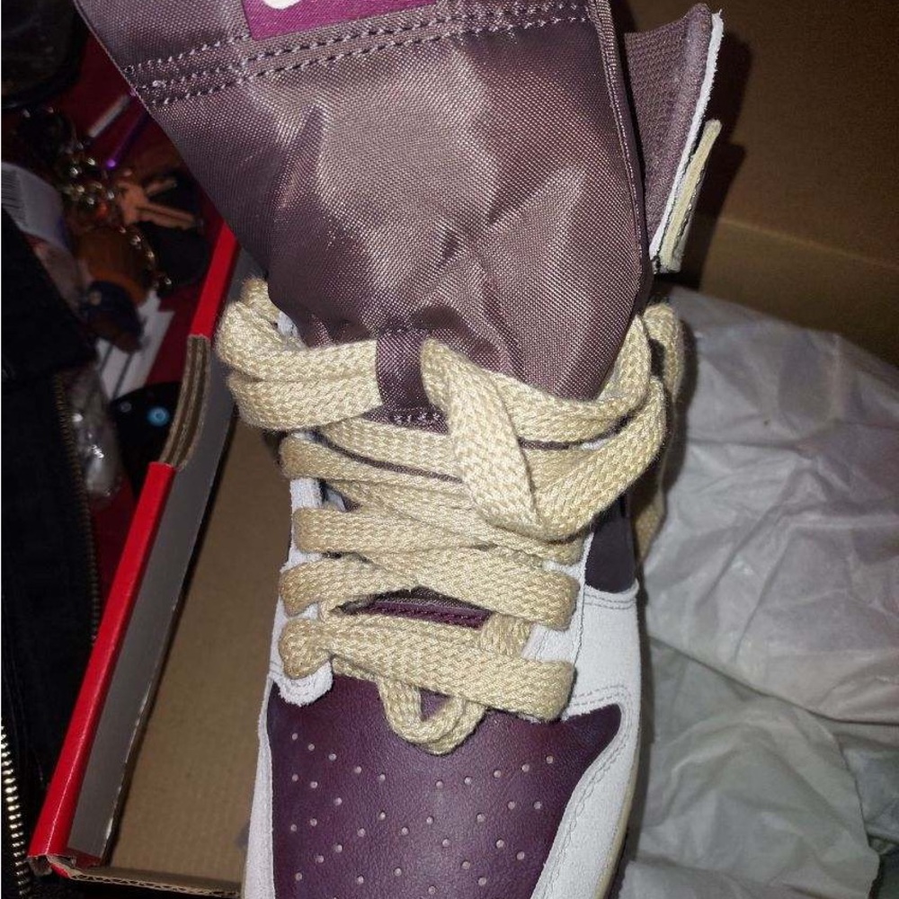 Dunks - Picture 2 of 3